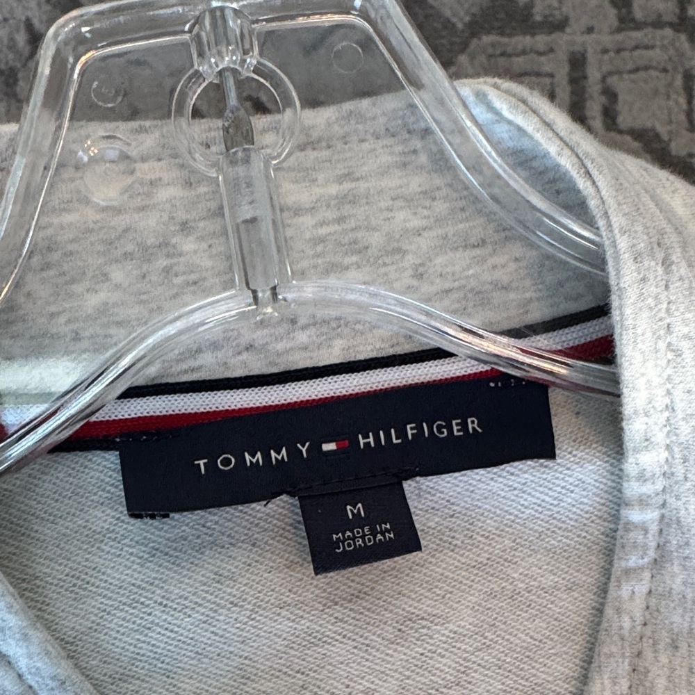 Tommy Hilfiger Light Gray Sweater - Picture 2 of 3